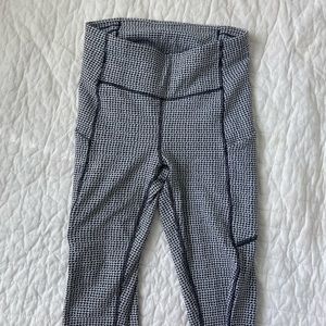 Lululemon Houndstooth Leggings